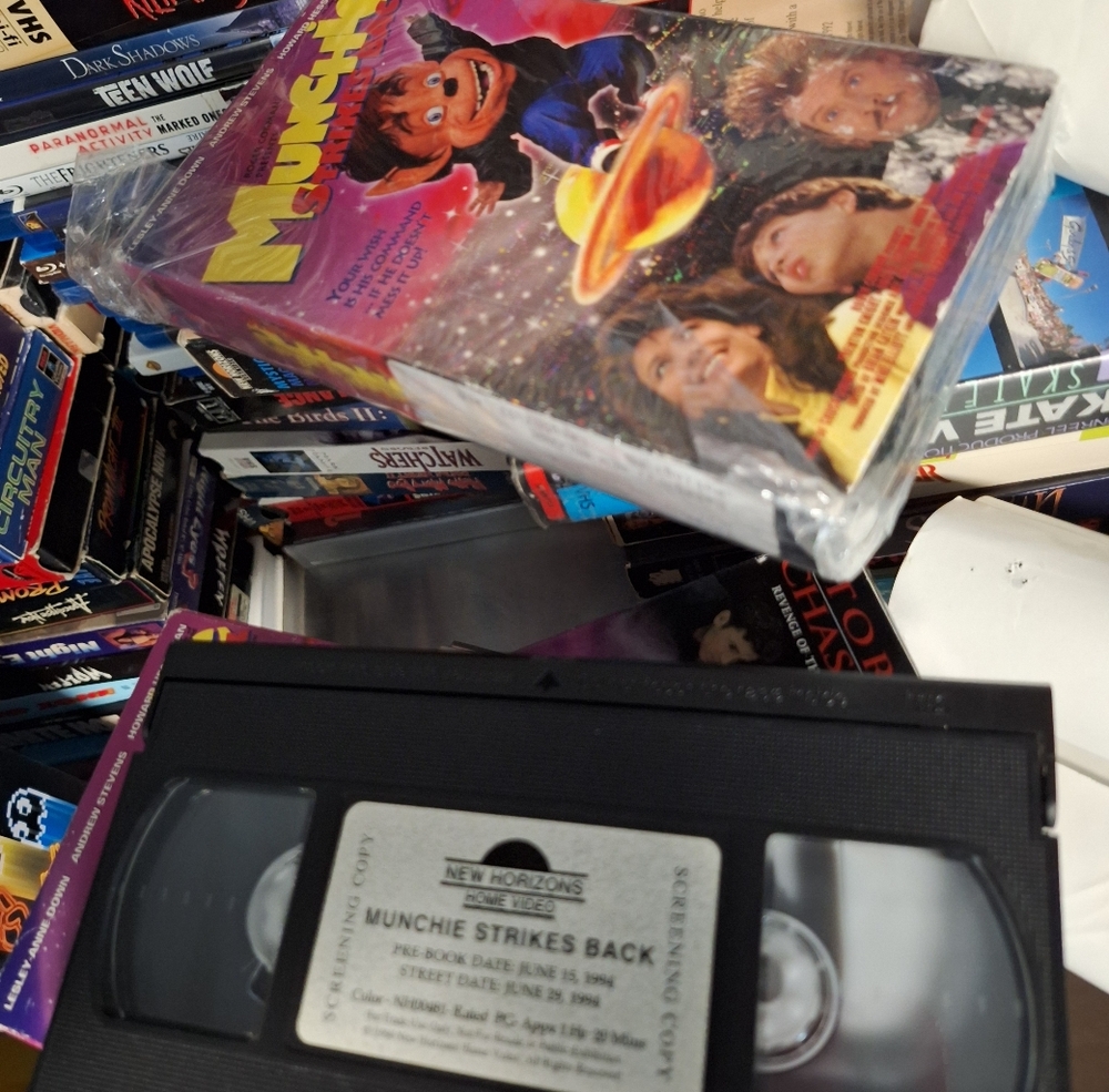 Horror and Sci-Fi VHS Collection - Picture 3 of 3
